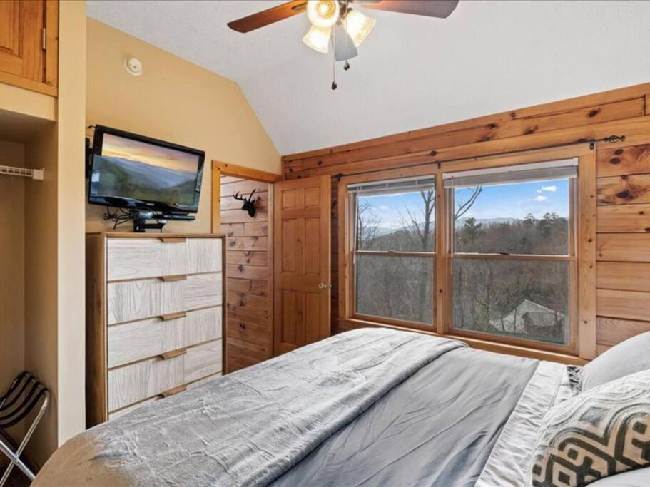 Breathtaking Views Of The Smokies, 3 Mins To Gatlinburg Villa Kültér fotó