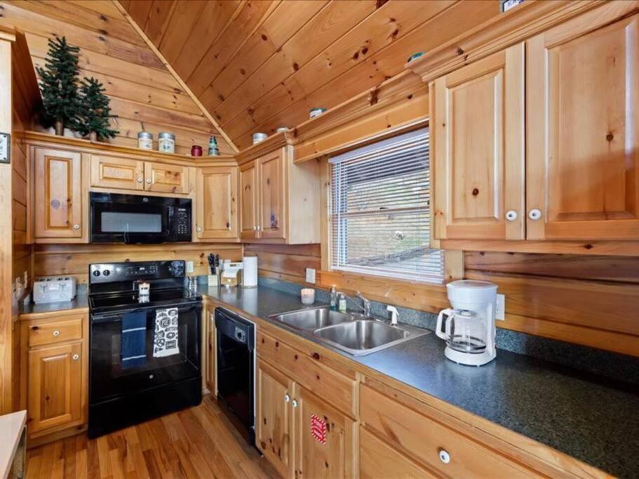 Breathtaking Views Of The Smokies, 3 Mins To Gatlinburg Villa Kültér fotó